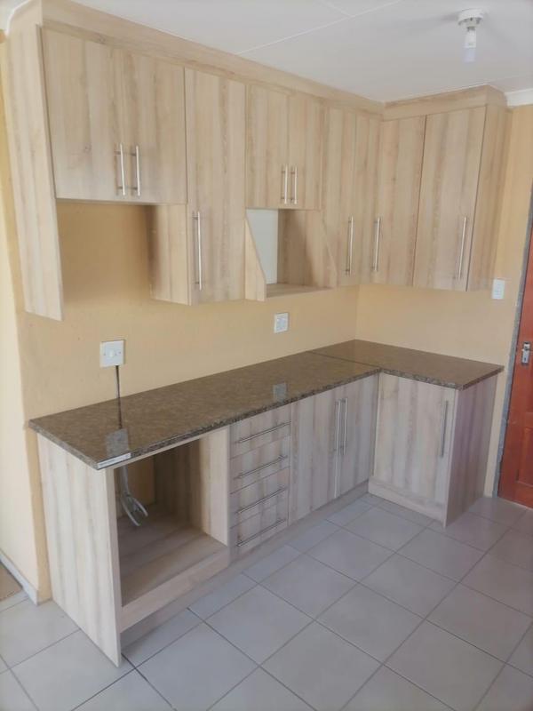 To Let 2 Bedroom Property for Rent in Mafikeng Rural North West